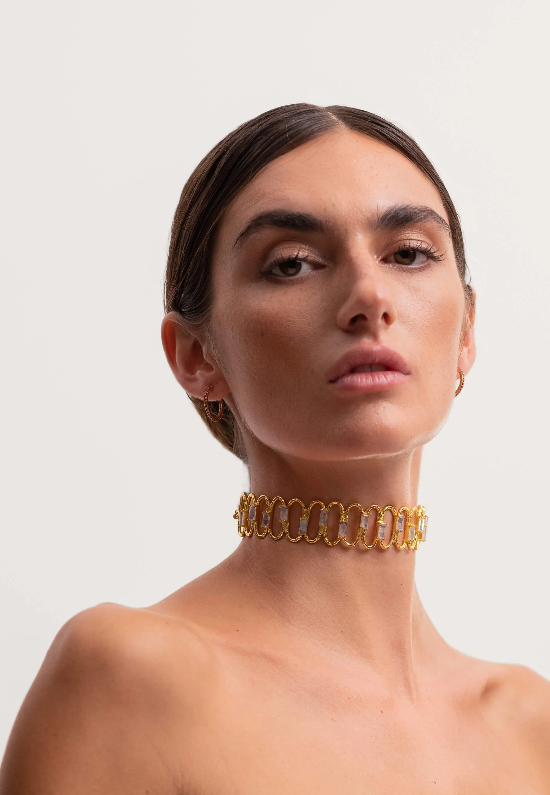 Choker Dorado Rígido Rinaldi - Image 2