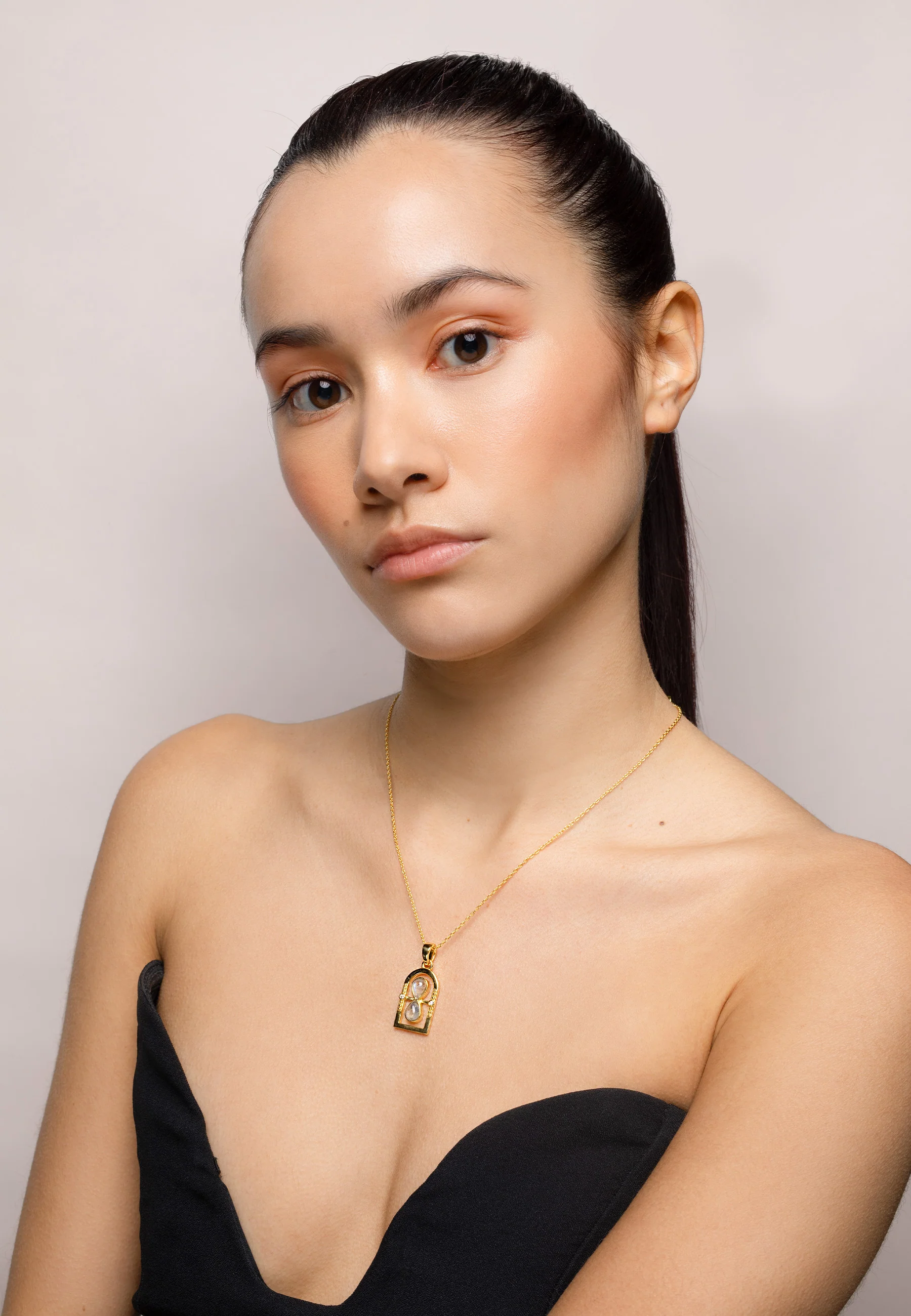 Collar The Hourglass - Image 2