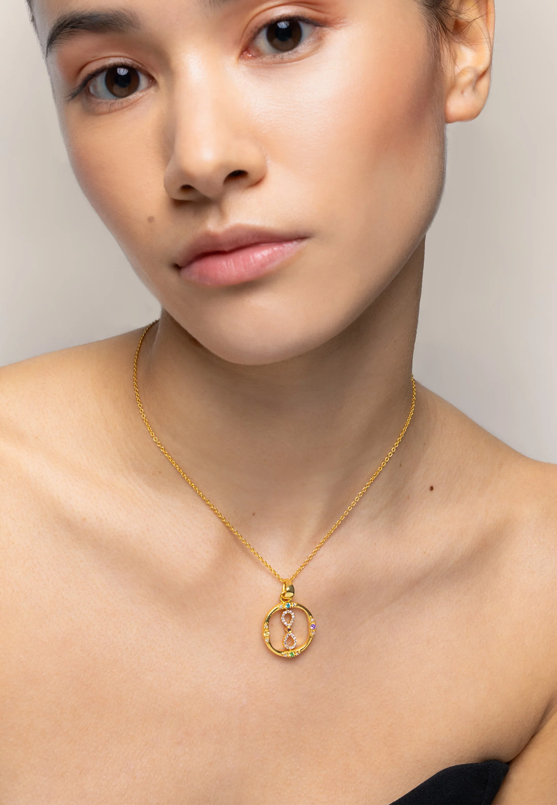 Collar The World - Image 2