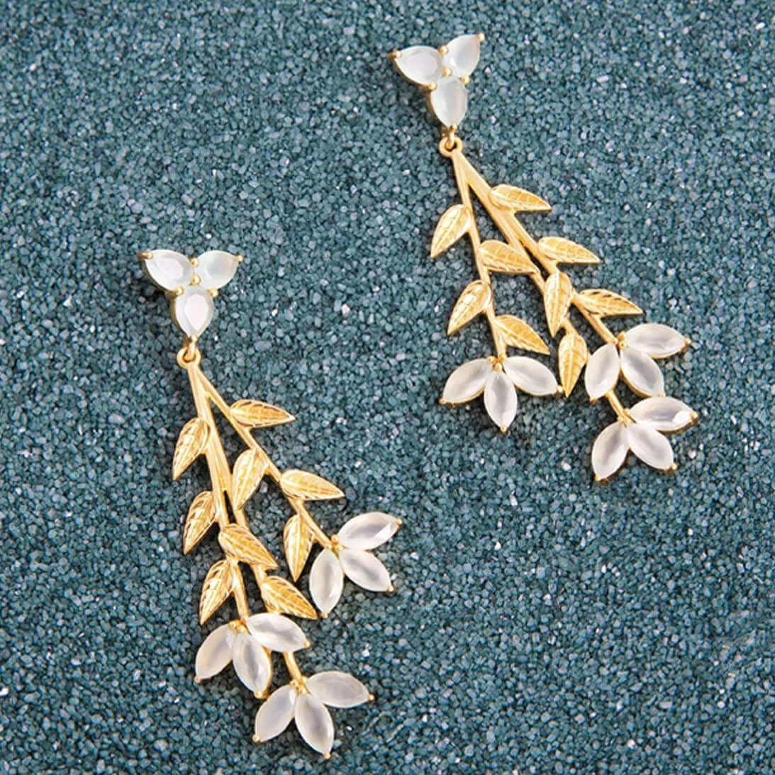 Pendientes Blume Blanco - Image 4