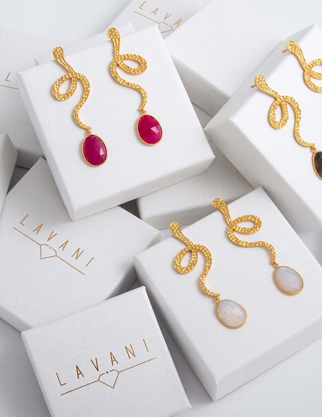 Pendientes Thar Blanco - Image 8